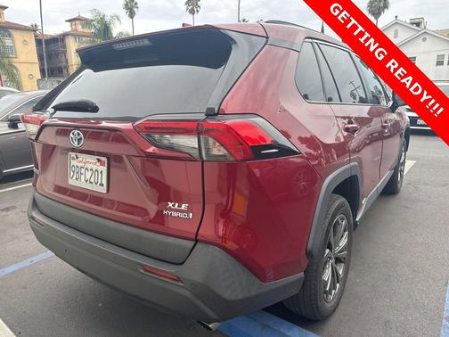 2022 Toyota RAV4 Hybrid XLE Premium