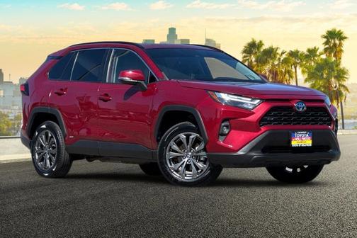 2022 Toyota RAV4 Hybrid XLE Premium