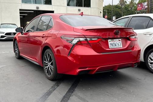 2021 Toyota Camry SE