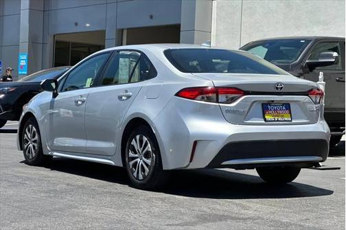 2022 Toyota Corolla Hybrid LE