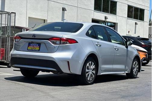 2022 Toyota Corolla Hybrid LE
