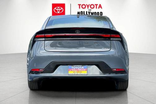2025 Toyota Prius XLE