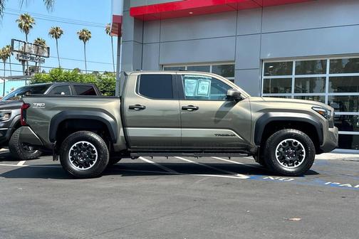 2024 Toyota Tacoma TRD Off Road