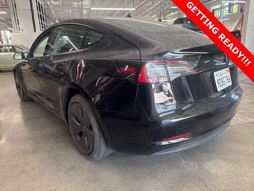 2022 Tesla Model 3 Standard Range