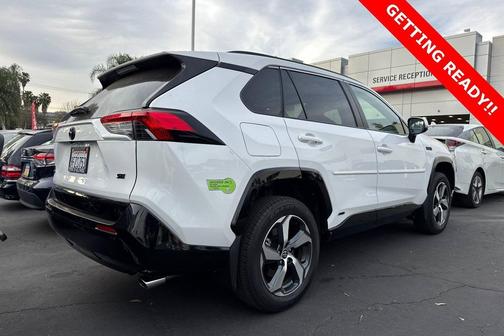 2023 Toyota RAV4 Prime SE