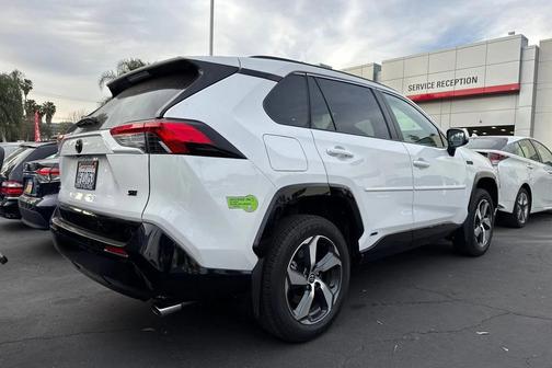 2023 Toyota RAV4 Prime SE