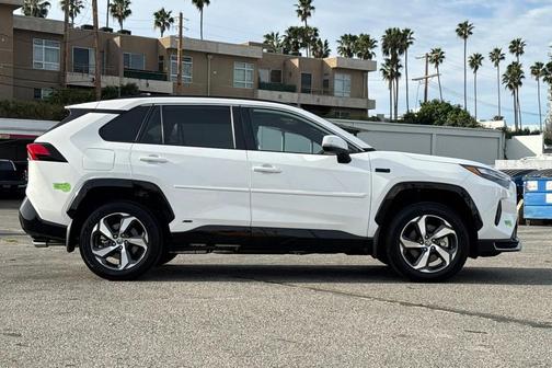 2023 Toyota RAV4 Prime SE