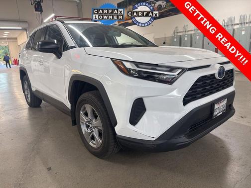 2024 Toyota RAV4 Hybrid SE