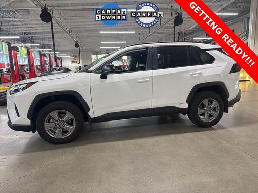 2024 Toyota RAV4 Hybrid SE