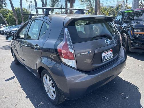Magnetic Gray 2015 Toyota Prius c Three