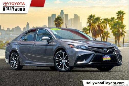 2022 Toyota Camry SE