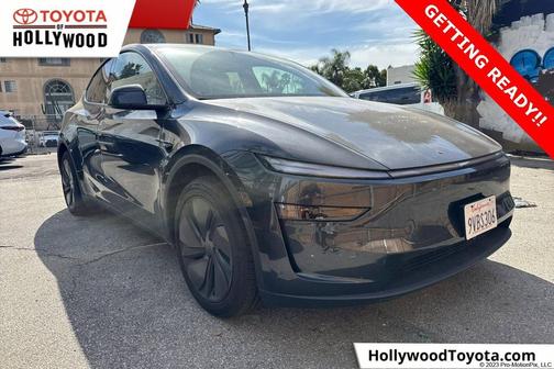 2026 Tesla Model Y Premium Rear-Wheel Drive