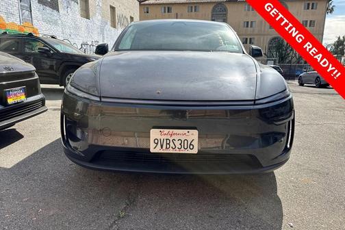 2026 Tesla Model Y Premium Rear-Wheel Drive