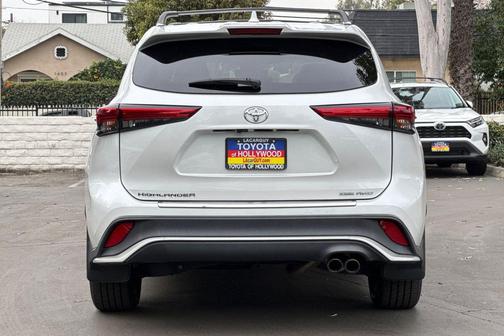 2023 Toyota Highlander XSE