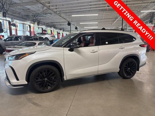 2023 Toyota Highlander XSE