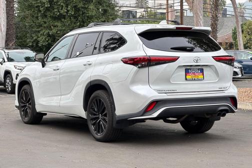 2023 Toyota Highlander XSE
