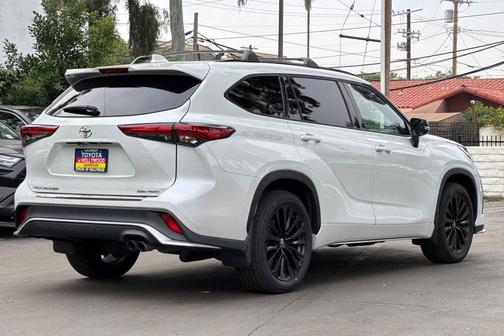 2023 Toyota Highlander XSE