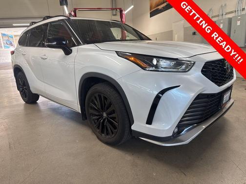 2023 Toyota Highlander XSE