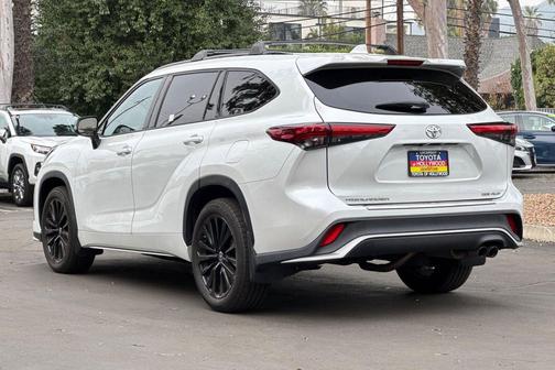 2023 Toyota Highlander XSE