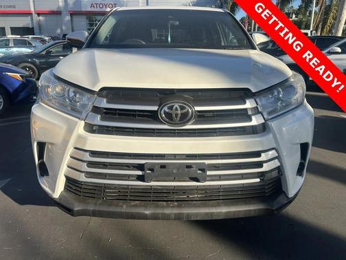 2019 Toyota Highlander LE