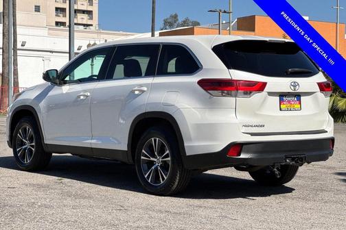 2019 Toyota Highlander LE