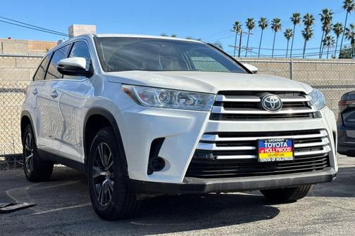 2019 Toyota Highlander LE