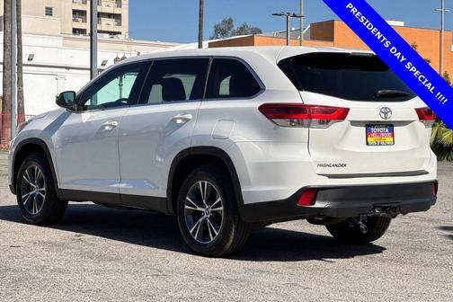 2019 Toyota Highlander LE