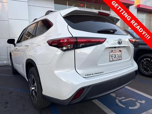 2023 Toyota Highlander Hybrid XLE