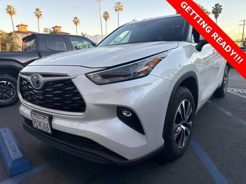 2023 Toyota Highlander Hybrid XLE