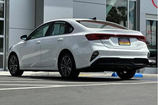 2023 Kia Forte LXS