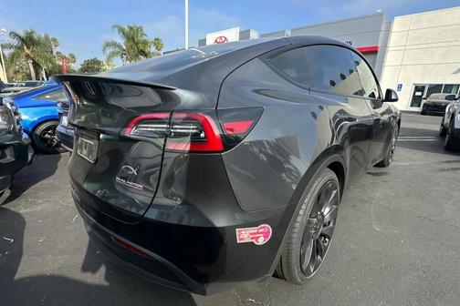 2024 Tesla Model Y Performance Dual Motor All-Wheel Drive