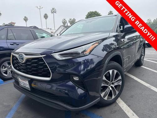 2023 Toyota Highlander Hybrid XLE