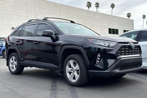 2021 Toyota RAV4 Hybrid LE