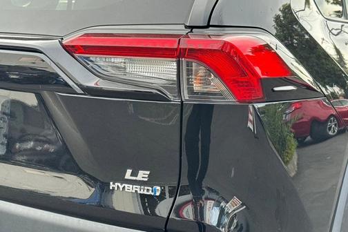 2021 Toyota RAV4 Hybrid LE