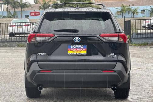 2021 Toyota RAV4 Hybrid LE