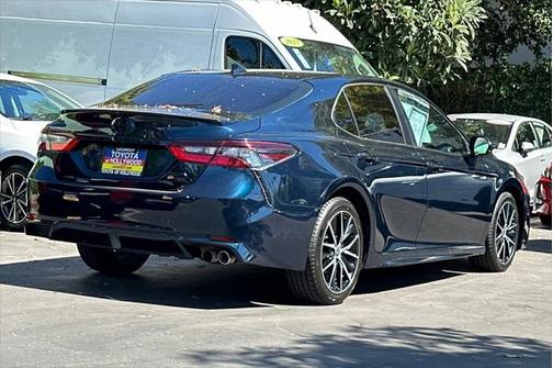 2021 Toyota Camry SE