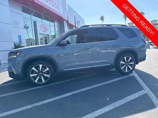 Crystal Black Pearl 2023 Honda Pilot AWD Elite