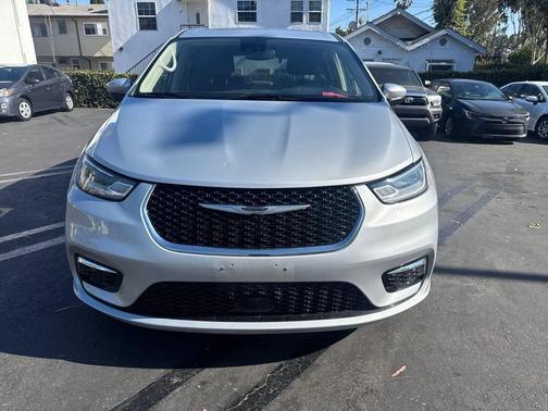 Silver Mist 2023 Chrysler Pacifica Hybrid Touring L