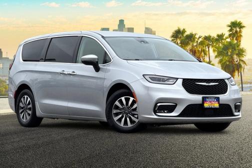 Silver Mist 2023 Chrysler Pacifica Hybrid Touring L
