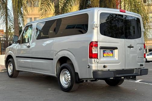 2019 Nissan NV Passenger NV3500 HD S V6