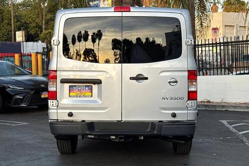 2019 Nissan NV Passenger NV3500 HD S V6