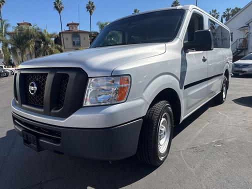 2019 Nissan NV Passenger NV3500 HD S V6