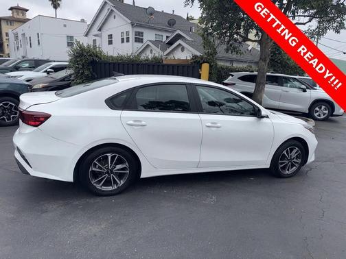 2023 Kia Forte LXS