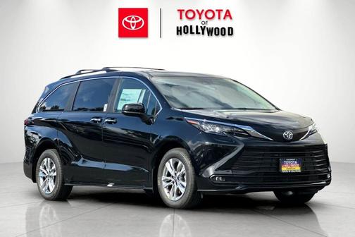 2025 Toyota Sienna XLE