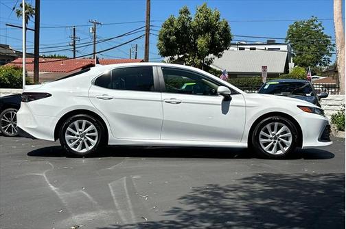 2021 Toyota Camry LE