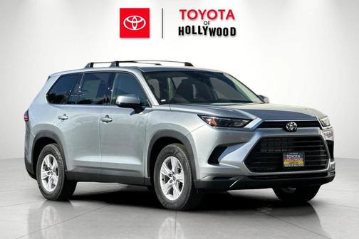 2026 Toyota Highlander LE