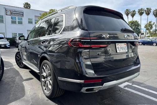 2024 BMW X7 xDrive40i