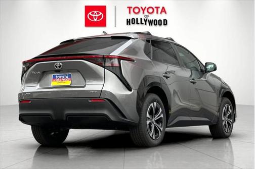 2025 Toyota bZ4X XLE