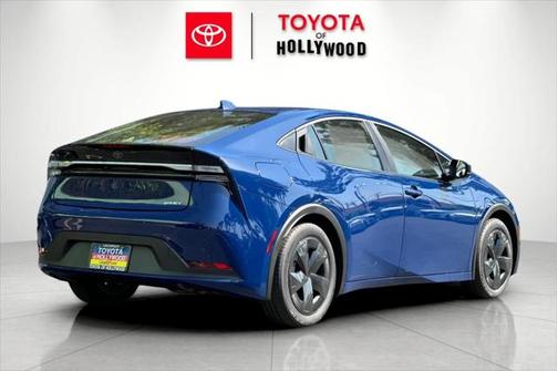 2025 Toyota Prius L