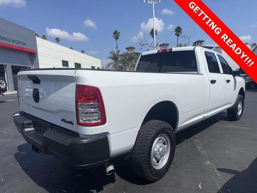 2024 RAM 2500 Tradesman Crew Cab 4x4 8' Box